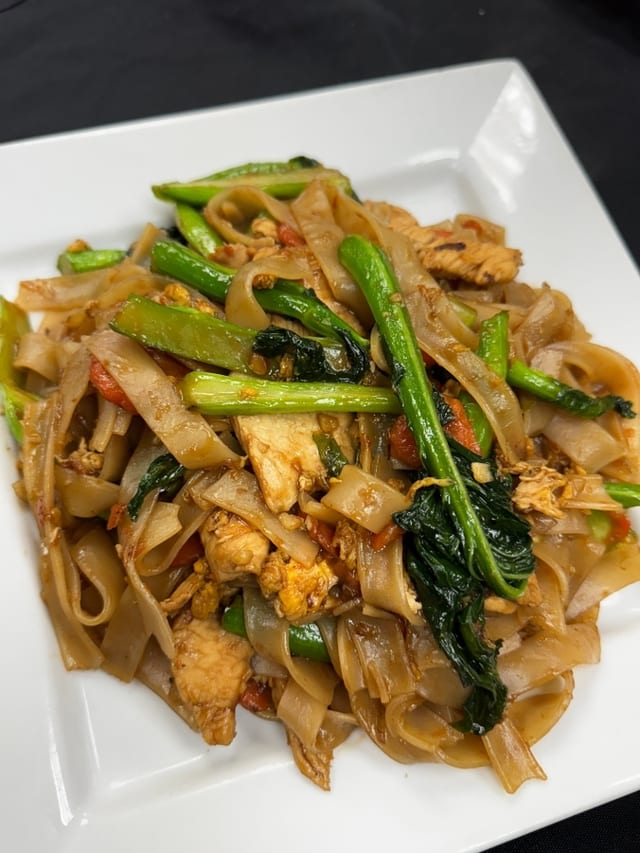 Pad see ew.